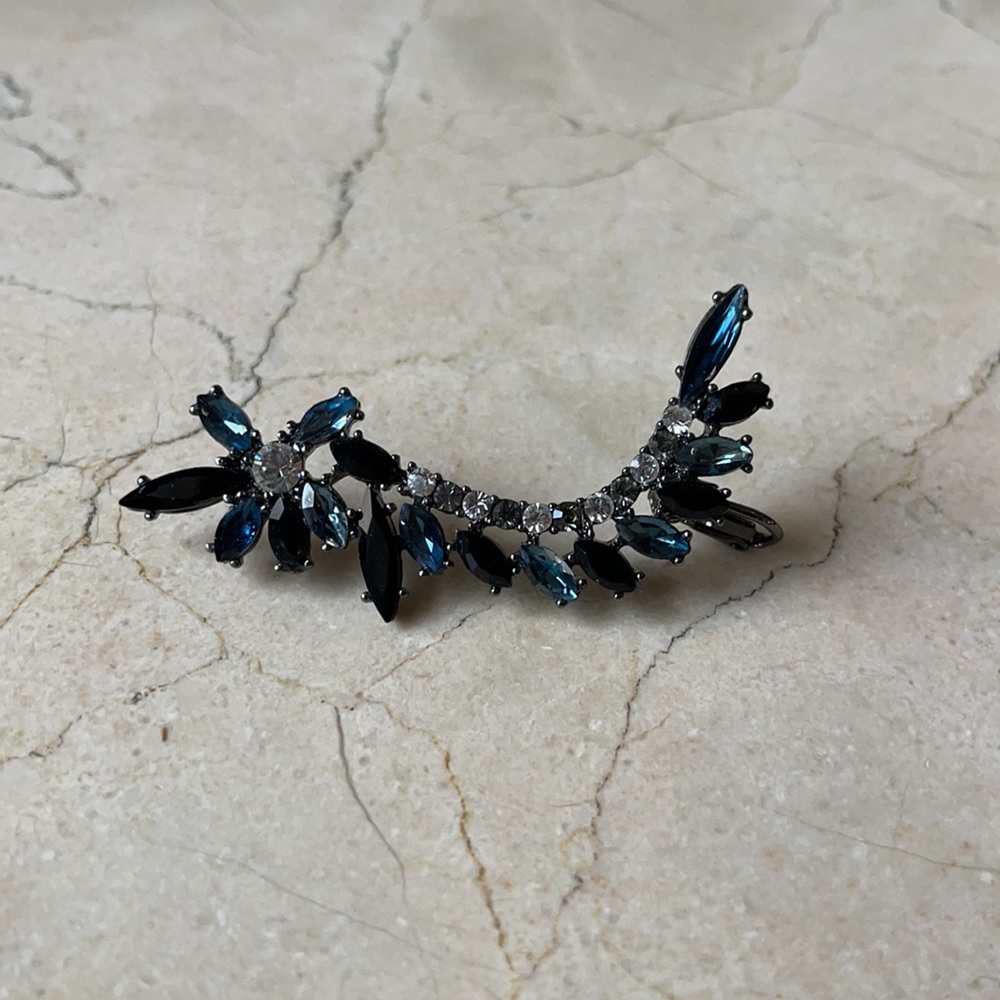 Ear Cuff - Picture 8 of 9